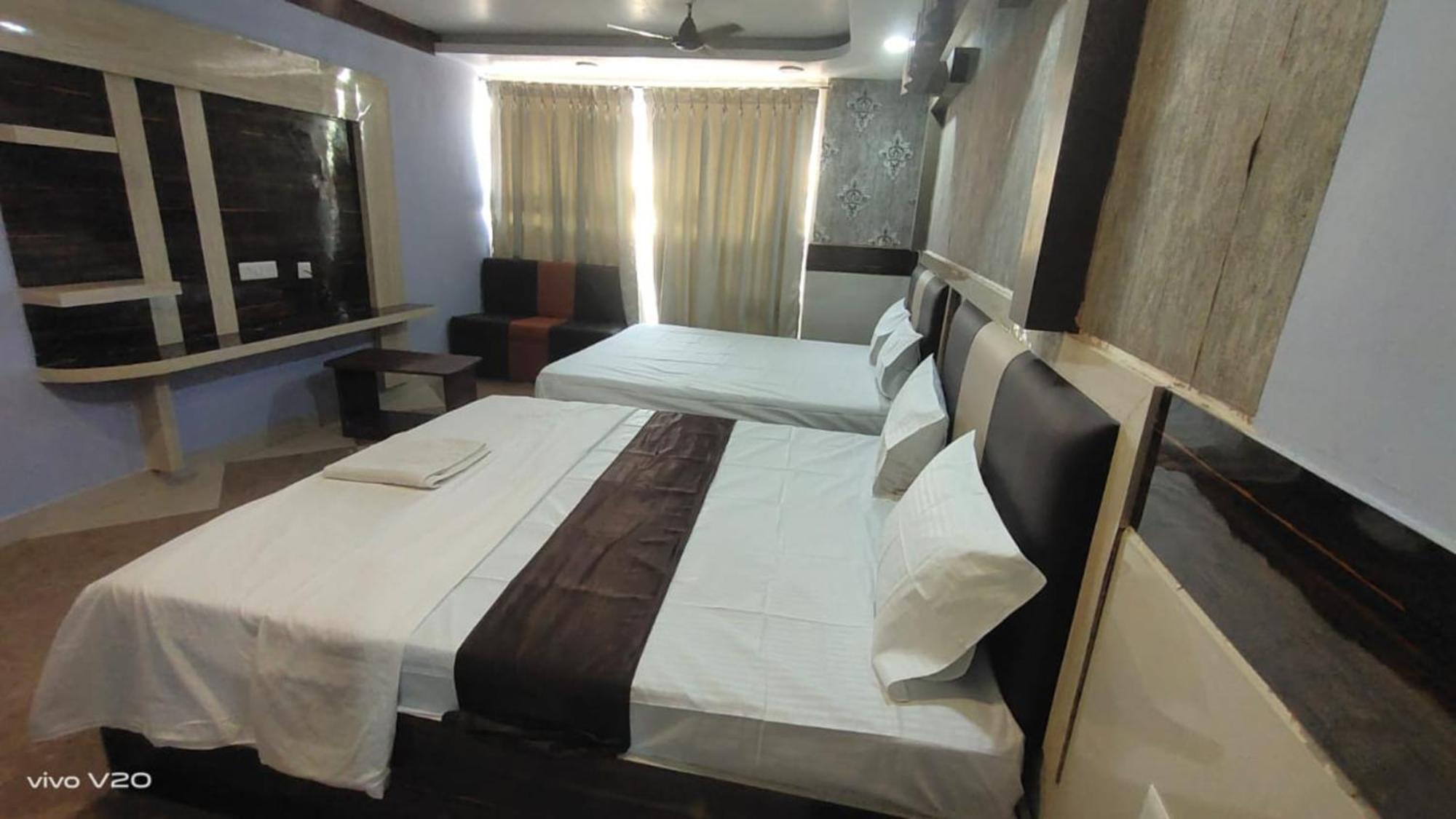 Hotel Tara Lodge Grand Road Puri - Near Jagannath Temple - Best Location Exterior photo
