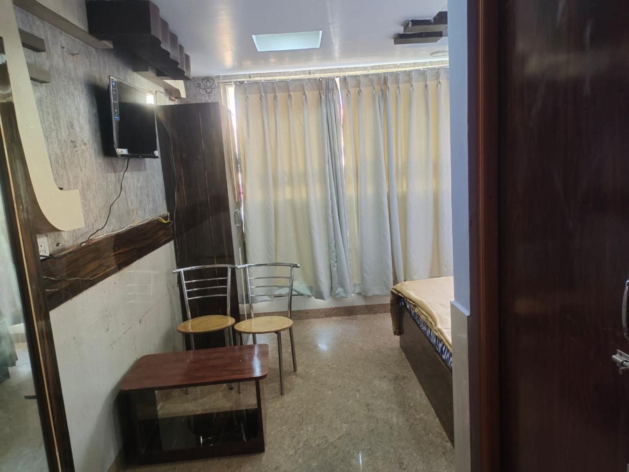 Hotel Tara Lodge Grand Road Puri - Near Jagannath Temple - Best Location Exterior photo