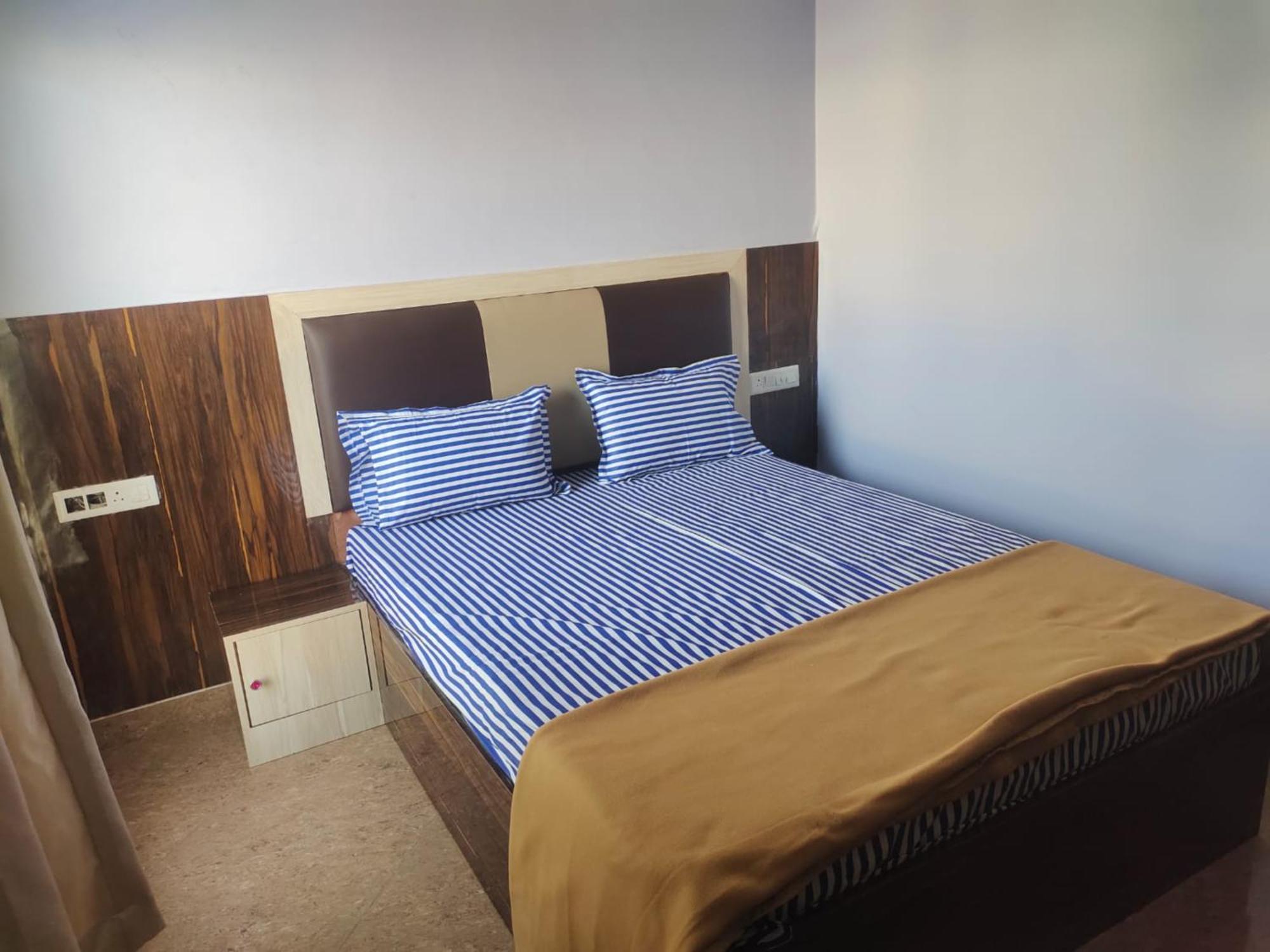 Hotel Tara Lodge Grand Road Puri - Near Jagannath Temple - Best Location Exterior photo