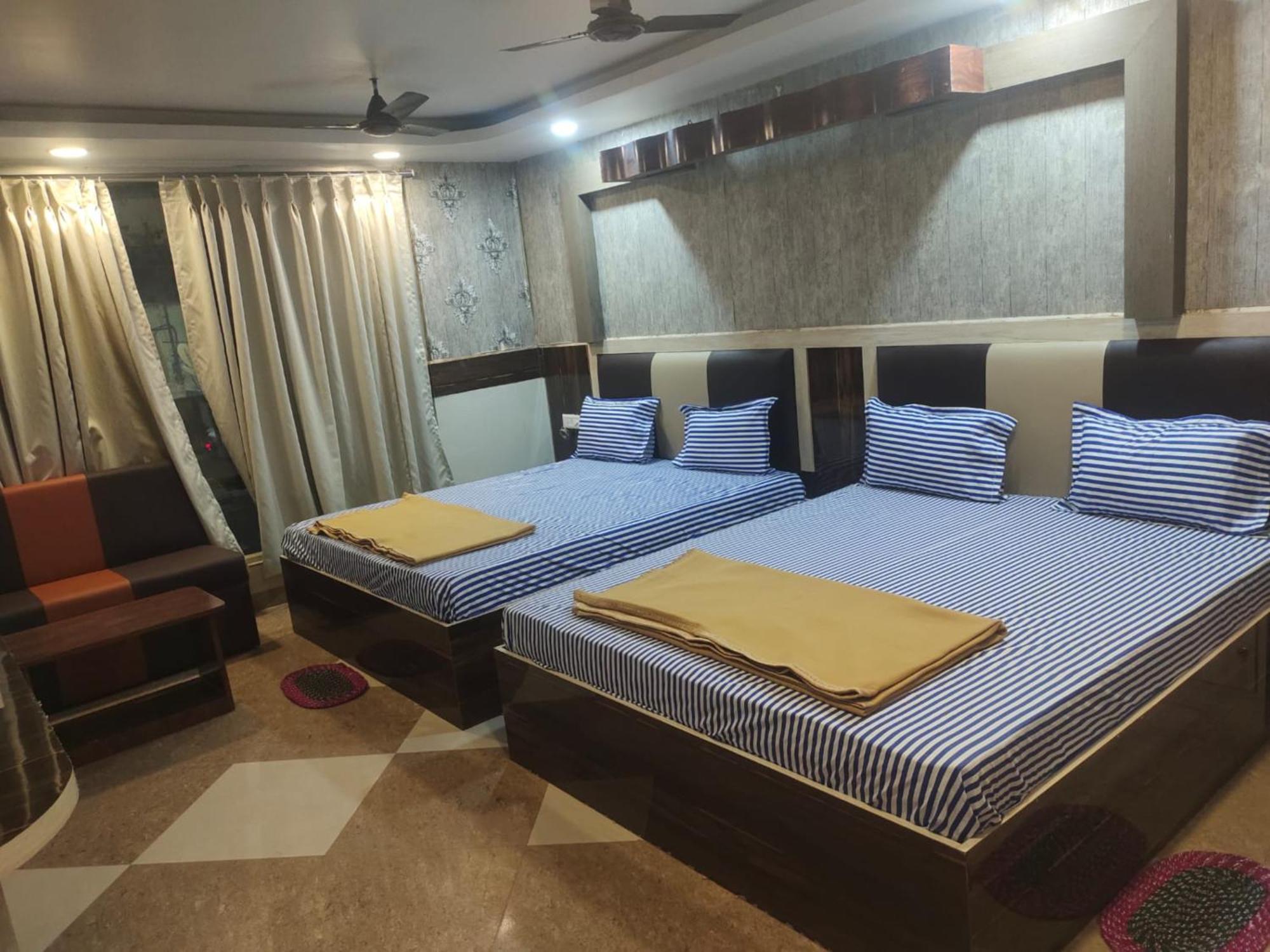 Hotel Tara Lodge Grand Road Puri - Near Jagannath Temple - Best Location Exterior photo